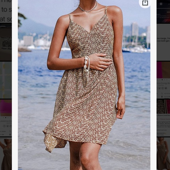 NWT CUPSHE V Neck Wave Pattern Bowknot Back Sleeveless Spaghetti XL - Picture 2 of 14